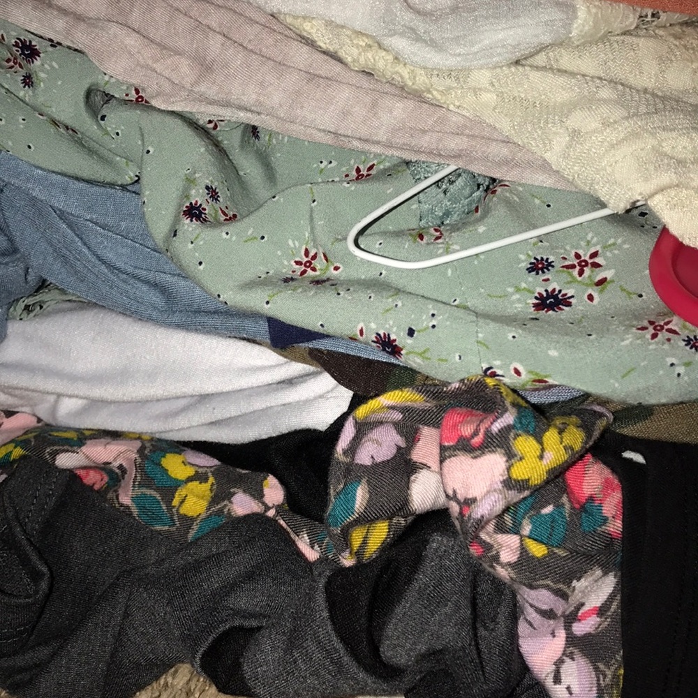 🍃🍁 FALL CLOTHES BUNDLE!🍁🍃Excepting all offers!